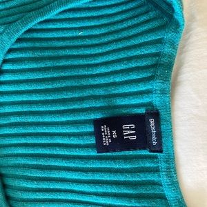 Gap long sleeve shirts (5)